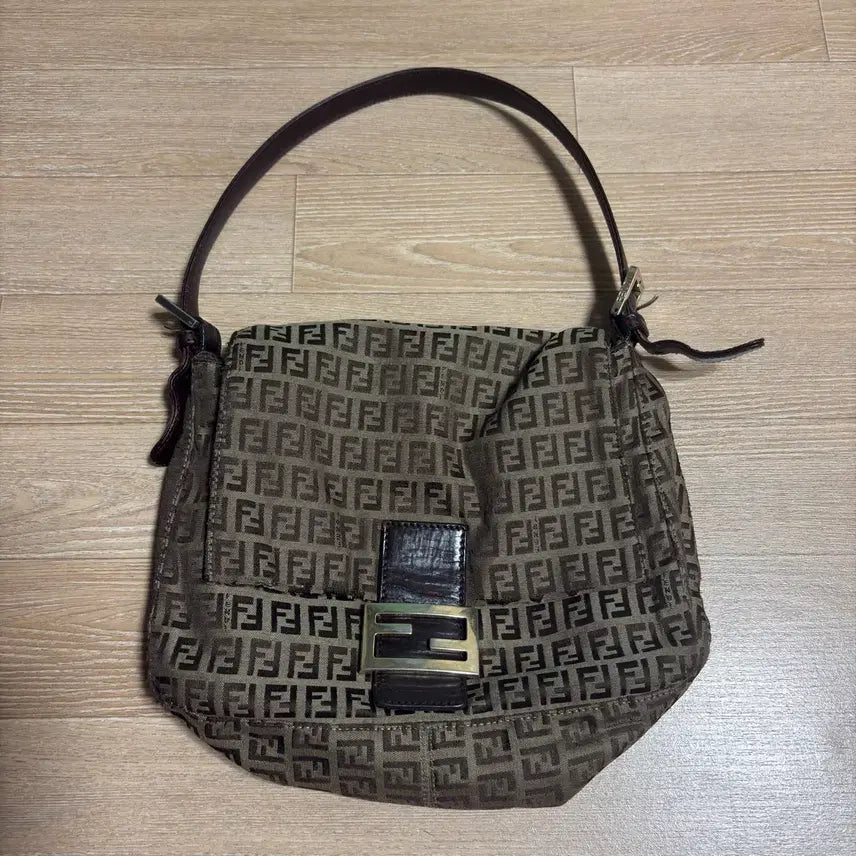 [BUNJANG] Fendi Zucca Mamma Bag / 펜디 주카 맘마백