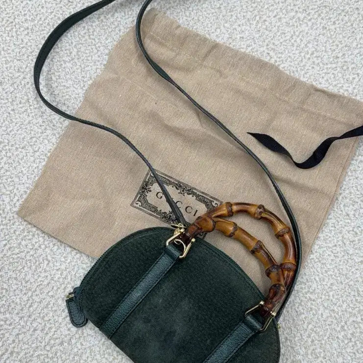 [BUNJANG] Gucci Bamboo Handle Suede Shoulder Bag (Mini) / 구찌 대나무 핸들 스웨이드 숄더백 정품 (미니)
