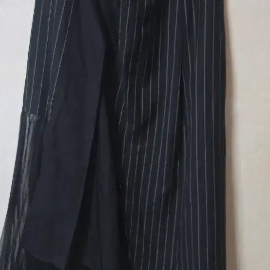 [BUNJANG] Vertical Stripe Pleated Wrap Midi Skirt / 세로줄 플리츠 랩 스커트