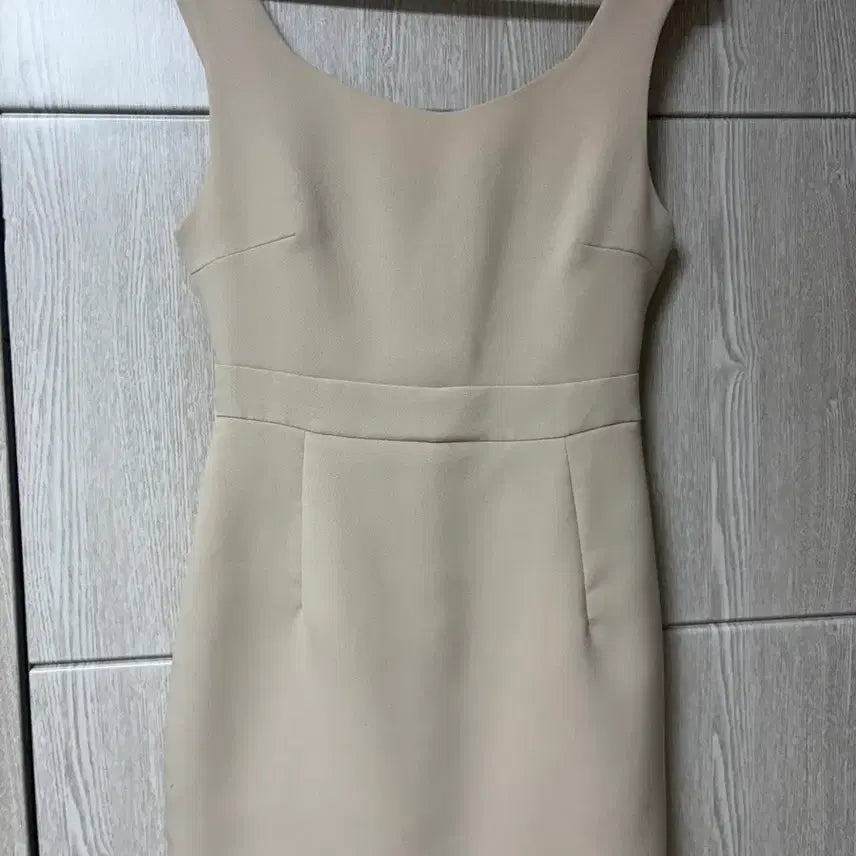 [BUNJANG] Beige Sleeveless Dress / 베이지색 민소매 원피스