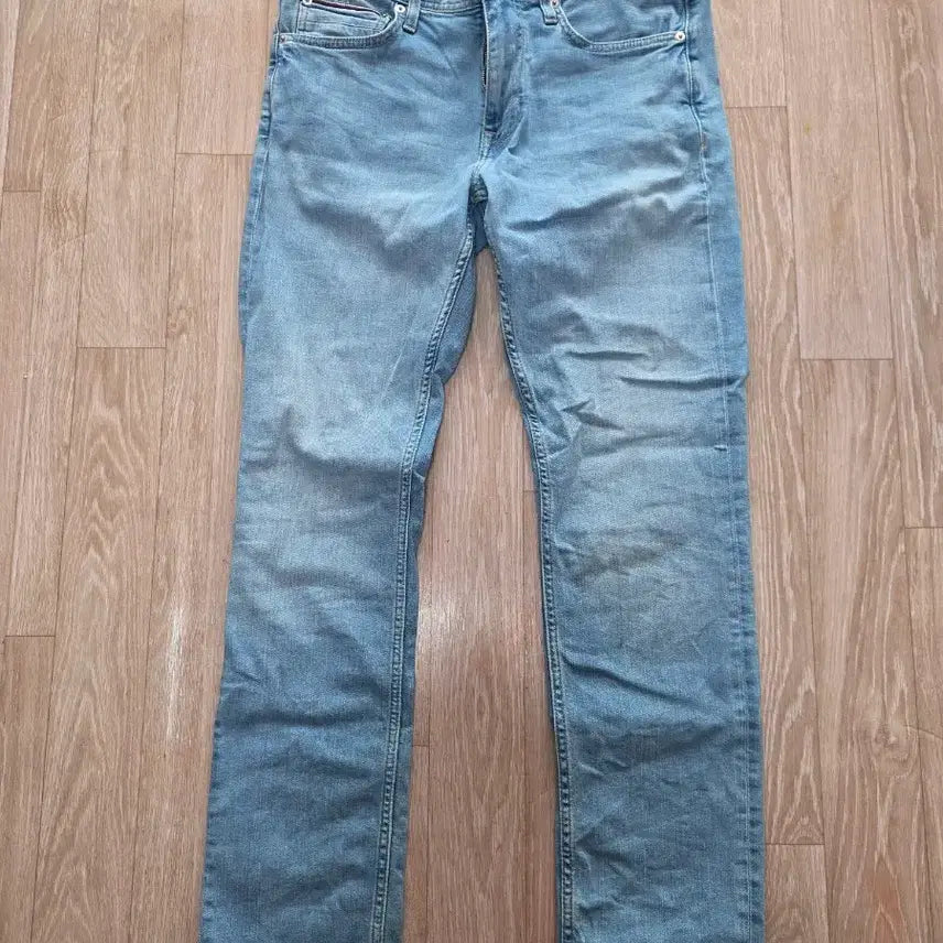 [BUNJANG] Tommy Hilfiger Light Wash Slim Straight Fit Jeans / 타미힐피거 청바지 연청 슬림 스트레이트 핏