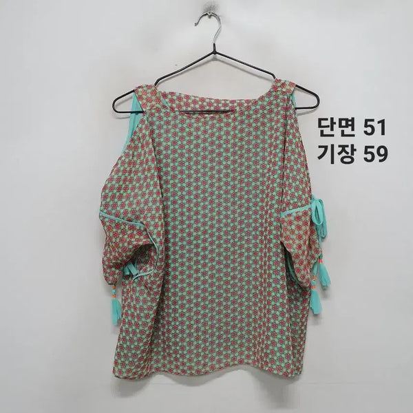 [BUNJANG] Jucy Judy Off-Shoulder Blouse / 쥬시쥬디 오프숄더 블라우스