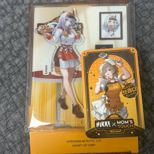 [BUNJANG] Nikke Mom's Touch Collaboration Snow White Acrylic Stand, Brady Photocard / 니케 맘스터치 콜라보 스노우화이트 아크릴 스탠드, 브래디 포토카드