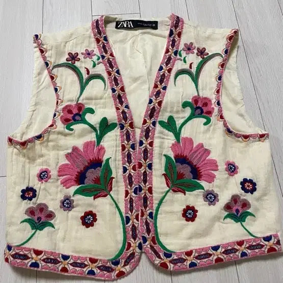 [BUNJANG] Zara Embroidered Linen Vest / 자라 자수 린넨 조끼
