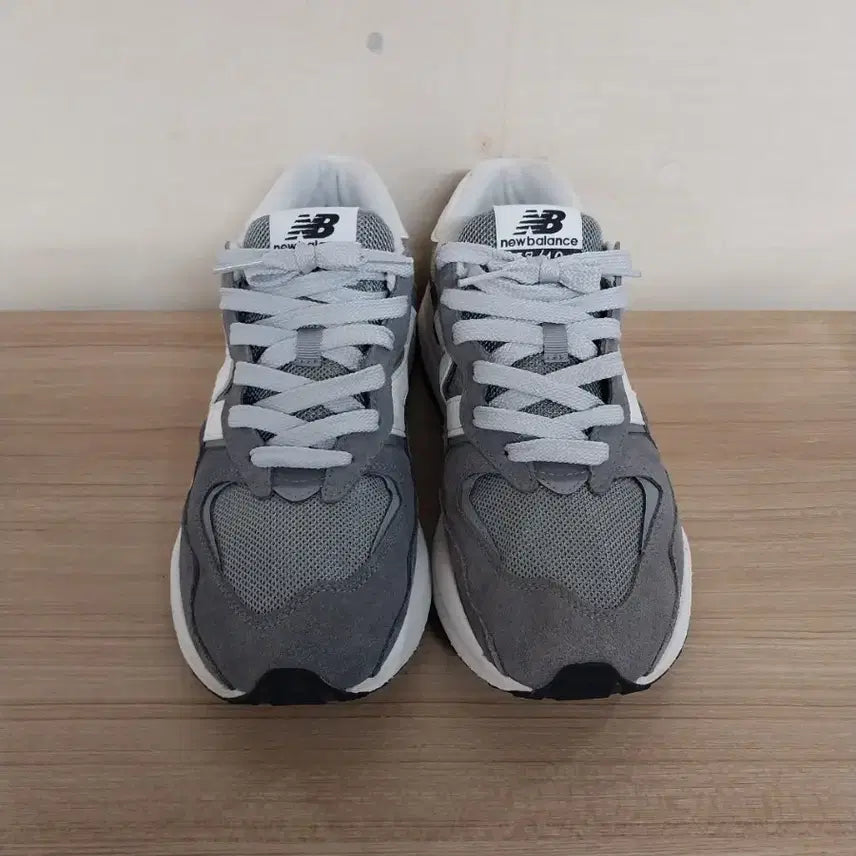 [BUNJANG] New Balance M5740VPB Sneakers - Grey/White Suede / 남성 뉴발란스 M5740VPB 운동화 ( 270)