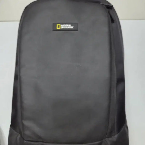 [BUNJANG] National Geographic Black Backpack / 내셔널지오그래픽에서 나온 깔끔한 블랙 백팩