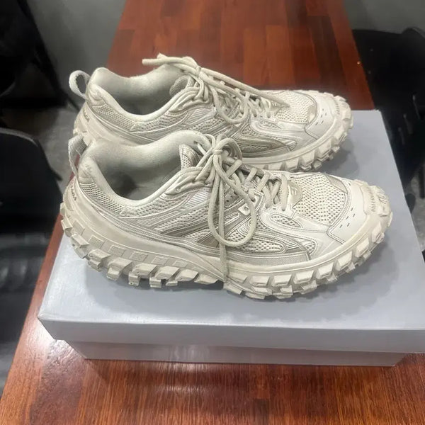 [BUNJANG] Balenciaga Defender Bouncer Beige Size 45 / 발렌시아가 디펜더 바운서 베이지 45
