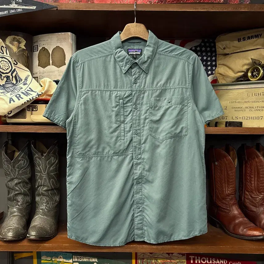 [BUNJANG] Patagonia Rugged Action Pleats Short Sleeve Shirt Deep Mint N2275 / 파타고니아 아웃도어 러기드 액션플리츠 반팔셔츠 딥민트 N2275