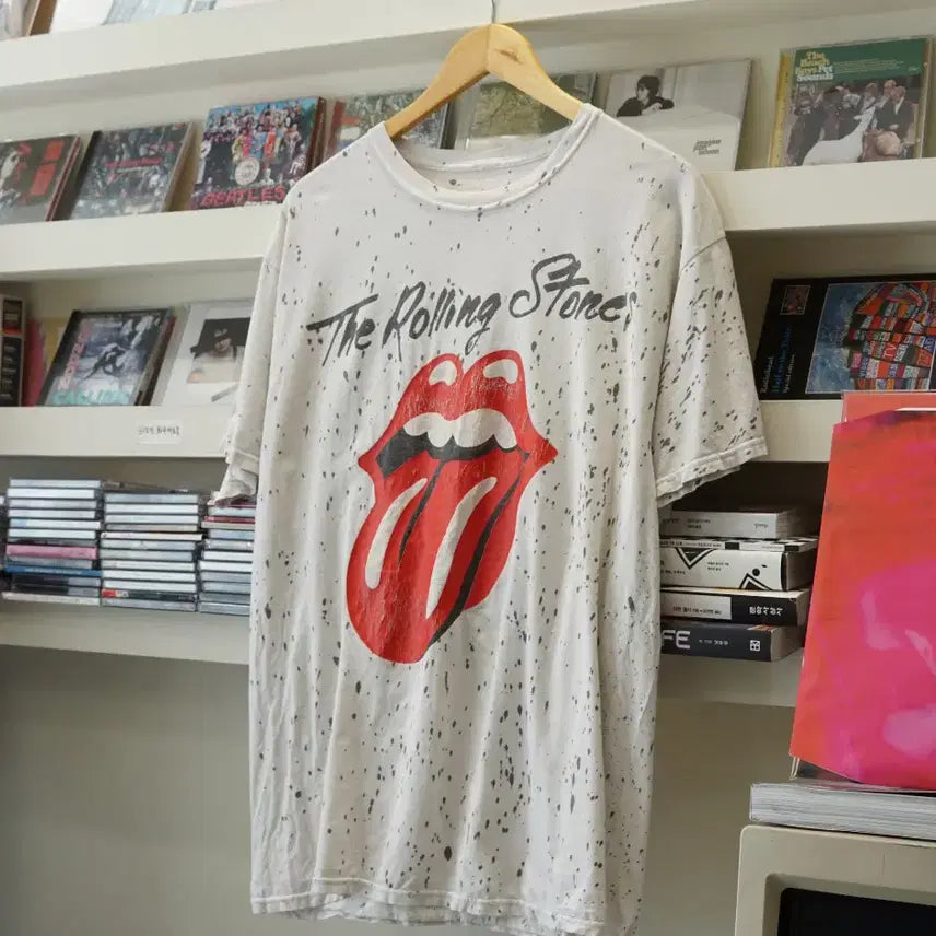 [BUNJANG] Rolling Stones Official T-Shirt XL / 롤링스톤즈 오피셜 티셔츠 XL 사이즈