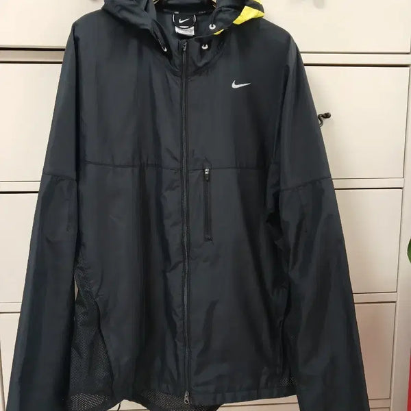 [BUNJANG] Nike Mesh Hooded Windbreaker Jacket (XL) / 나이키 메쉬 후드 바람막이 자켓 (110)
