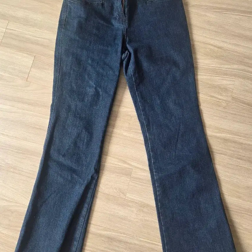 [BUNJANG] Ozssecon High-Waist Bootcut Jeans / 오즈세컨 하이웨스트 부츠컷 청바지