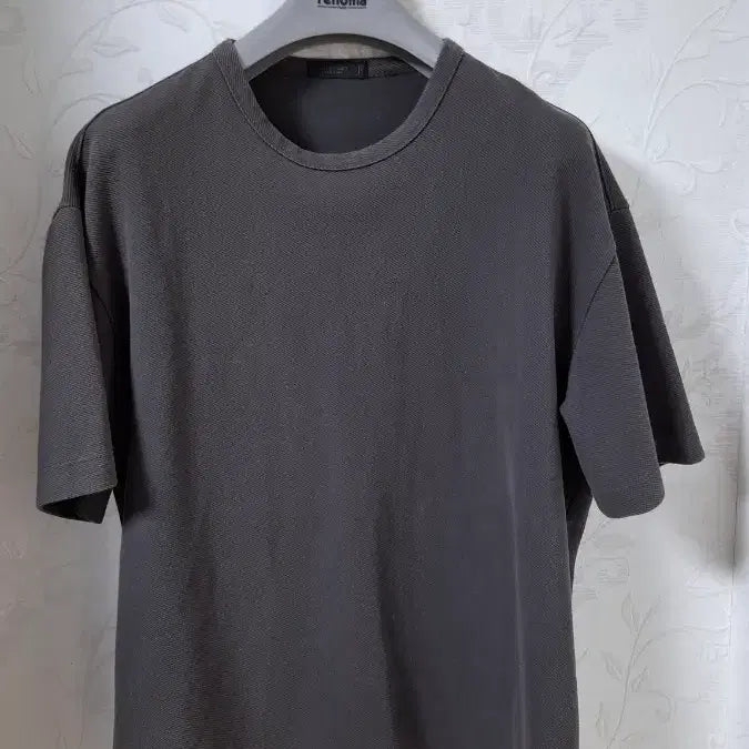 [BUNJANG] JILLSTUART NEW YORK Diagonal Texture Short Sleeve T-Shirt Dark Charcoal L / (105) 질스튜어트뉴욕 사선 텍스처 반팔티