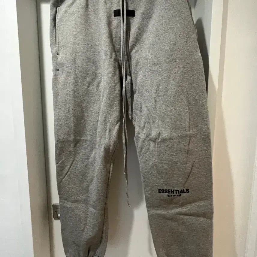 [BUNJANG] Fear of God Essentials Training Pants Grey L / 피어오브갓 에센셜 트레이닝팬츠 L사이즈