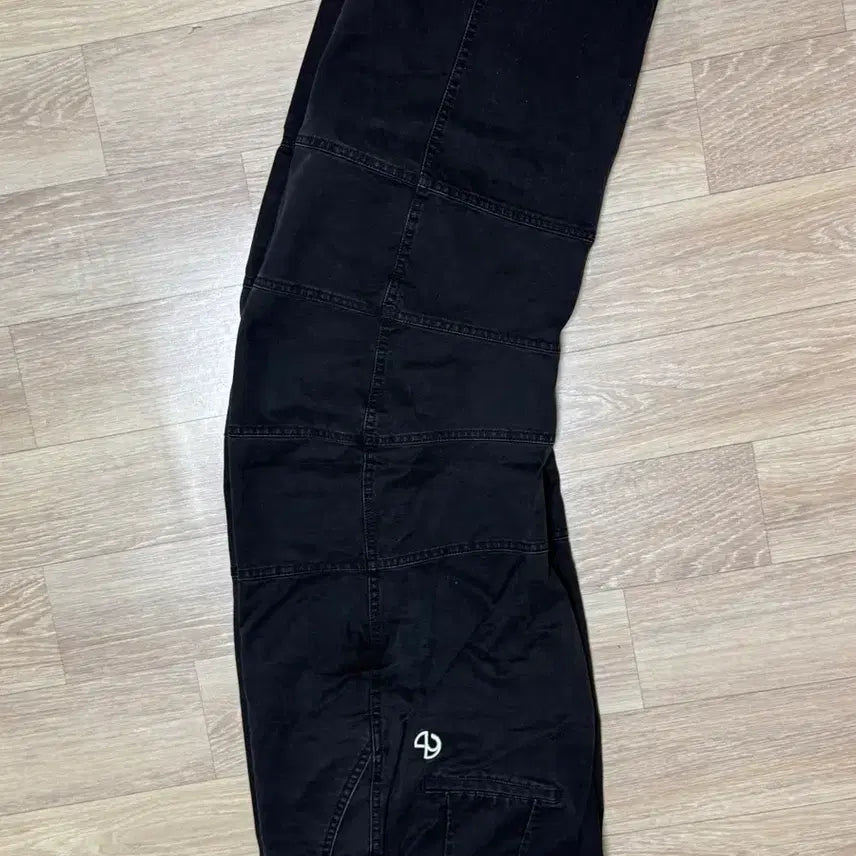 [BUNJANG] No Contents Curved Fit Pants / 노컨텐츠 바지