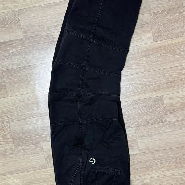[BUNJANG] No Contents Curved Fit Pants / 노컨텐츠 바지