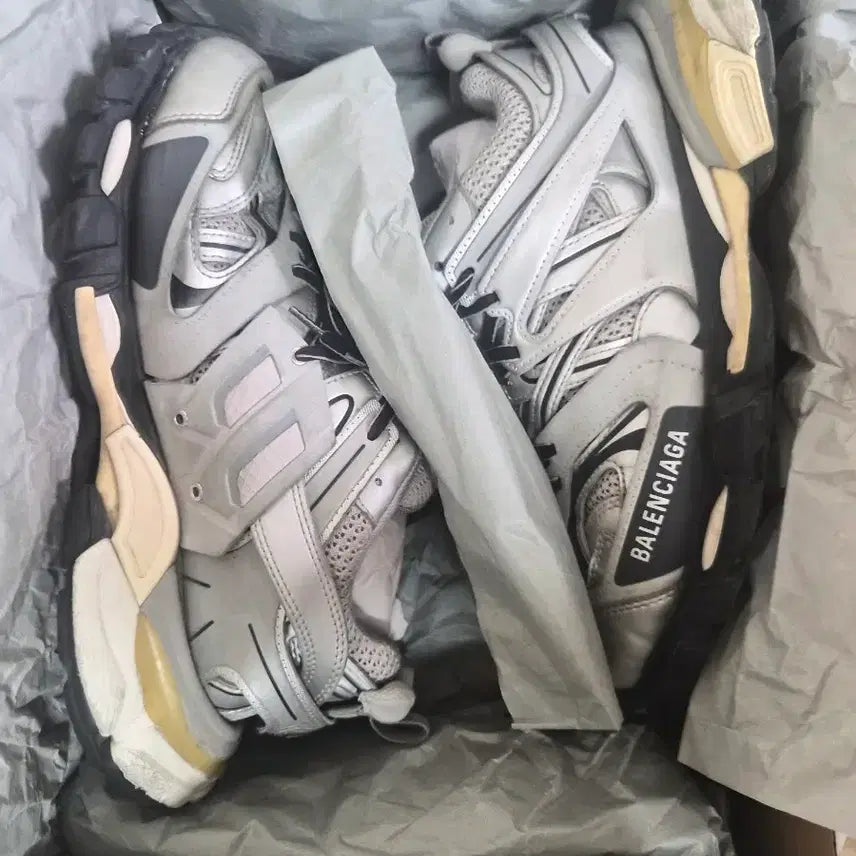 [BUNJANG] Balenciaga Track 1 Silver / 발렌시아가 트랙 실버41