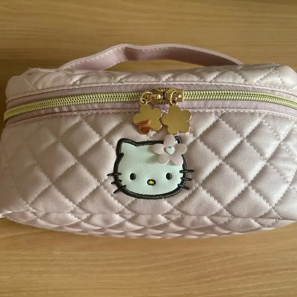 [BUNJANG] Hello Kitty 50th Anniversary Quilted Pouch / 헬로키티 50주년 퀼트 파우치