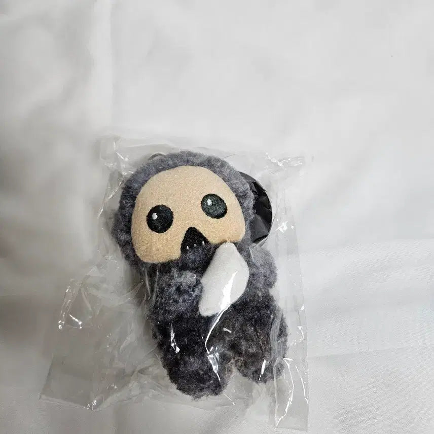 [BUNJANG] Donggung Kkeomeoksari Character Doll Keychain / 동궁 꺼먹살이 인형 키링