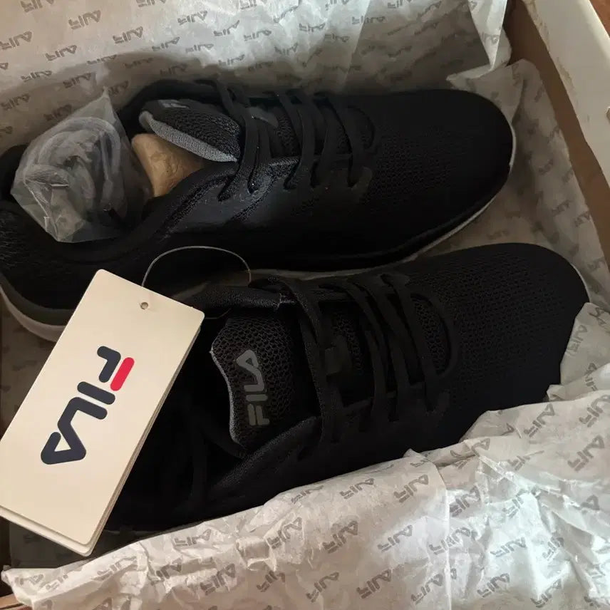 [BUNJANG] Fila Walking Shoes / 휠라 운동화