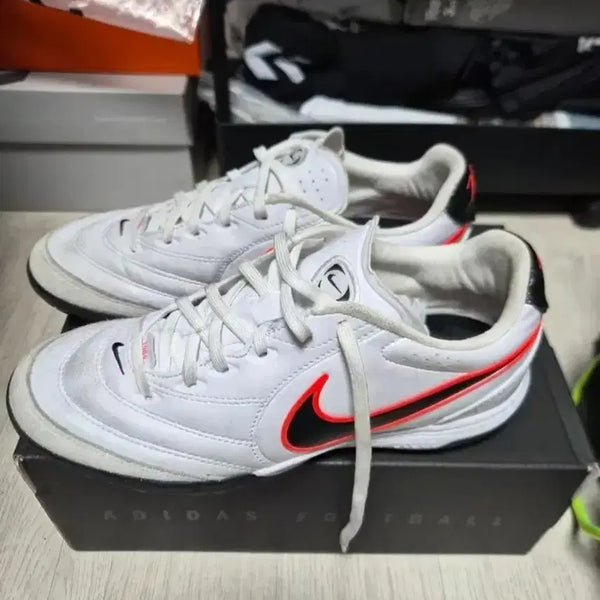 [BUNJANG] Nike Tiempo Legend Pro TF / 나이키 티엠포 리게라 프로 TF 240