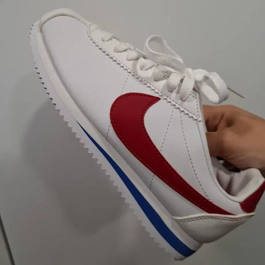 [BUNJANG] Nike Cortez White/Red/Blue Mismatched Size Sneakers / 나이키 코르테즈 흰빨파 245-250짝짝이