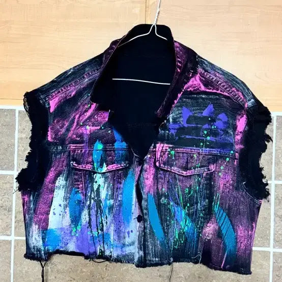 [BUNJANG] Denim Vest with Painted Design and Vintage Hem / 데님 베스트