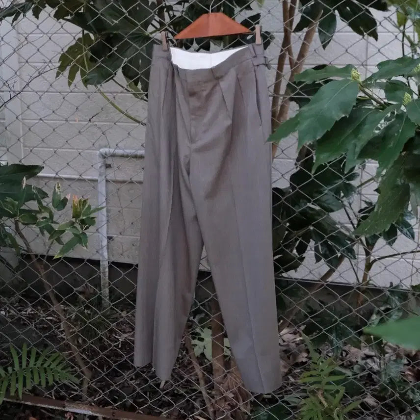 [BUNJANG] MAATEE&SONS 26SS JEFFERLY Shark Skin Pane Check Slacks / 마티 앤 선즈 MAATEE&SONS 26SS JEFFERLY / 샤크 스킨 PANE