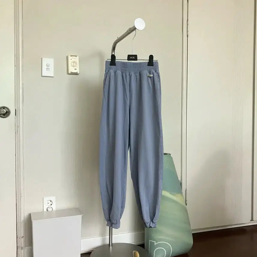 [BUNJANG] MoooveWarm Soft Sweatpants (M) / 무브웜 소프트 스웻팬츠 (m)