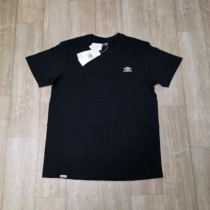 [BUNJANG] Umbro Small Logo T-Shirt / 엄브로 스몰 로고 티셔츠