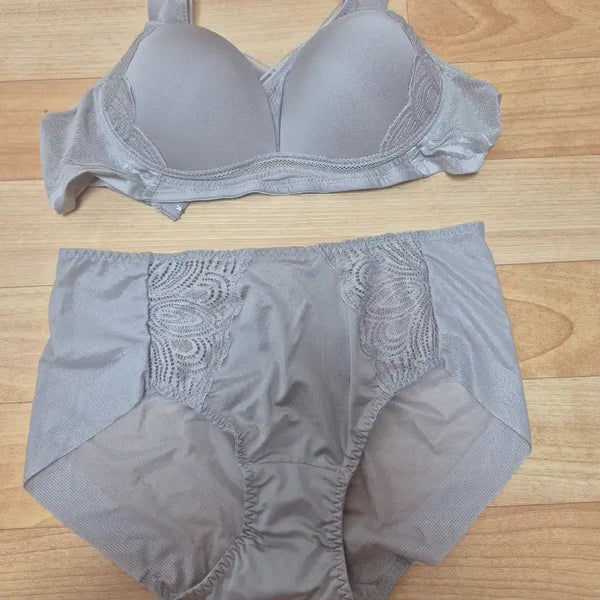 [BUNJANG] Vivian Women's Lingerie Set (Bra & Panty) / 비비안 여성속옷(브라팬티세트)