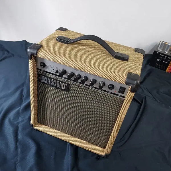 [BUNJANG] One Sound 15W Guitar Amplifier / 소리풍성하고 명료한 원사운드 기타앰프 15와트