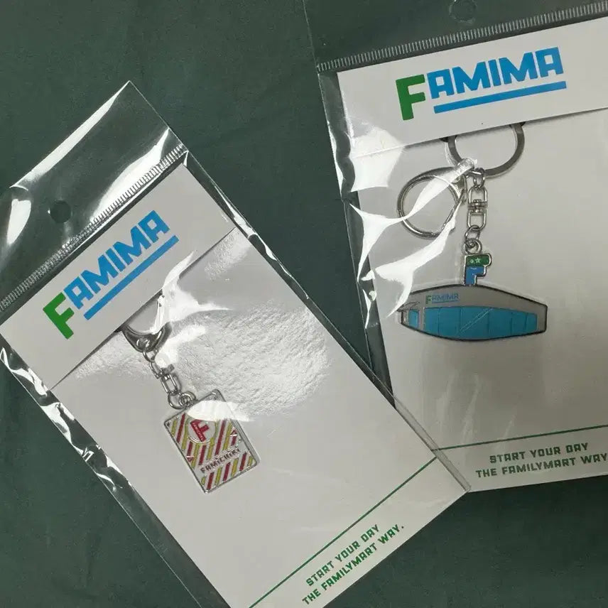 [BUNJANG] Human Made Nigo Japan FamilyMart Keyring Set / 니고 휴먼메이드 일본 패밀리마트 키링 세트 판매합니다