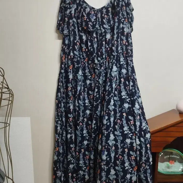 [BUNJANG] Thursday Island Off-Shoulder Long Dress / 썰스데이아일랜드 오프숄더 롱 원피스