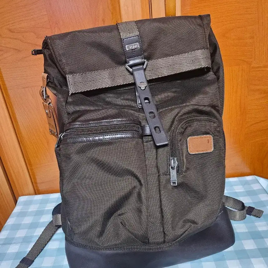 [BUNJANG] Tumi Roll-Top Backpack Brown / 투미 롤형 백팩 브라운