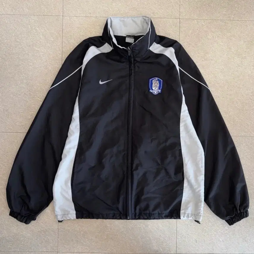 [BUNJANG] 2002 Korean National Team Windbreaker XL / 2002 국대 바람막이