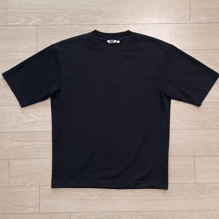 [BUNJANG] Uniqlo U Airism Oversized Crewneck Short Sleeve T-Shirt Black / 유니클로 u 에어리즘 오버사이즈 크루넥 반팔 티셔츠 블랙