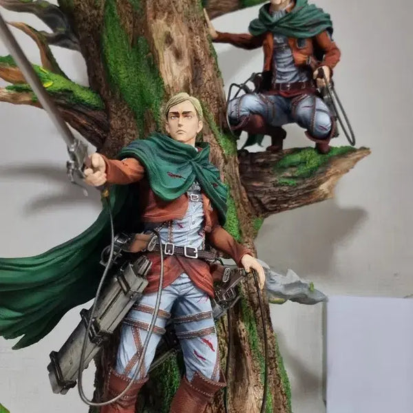 [BUNJANG] Hertz Erwin & Levi Resin Statue (Attack on Titan) / hertz 진격의거인 엘빈&리바이 레진피규어
