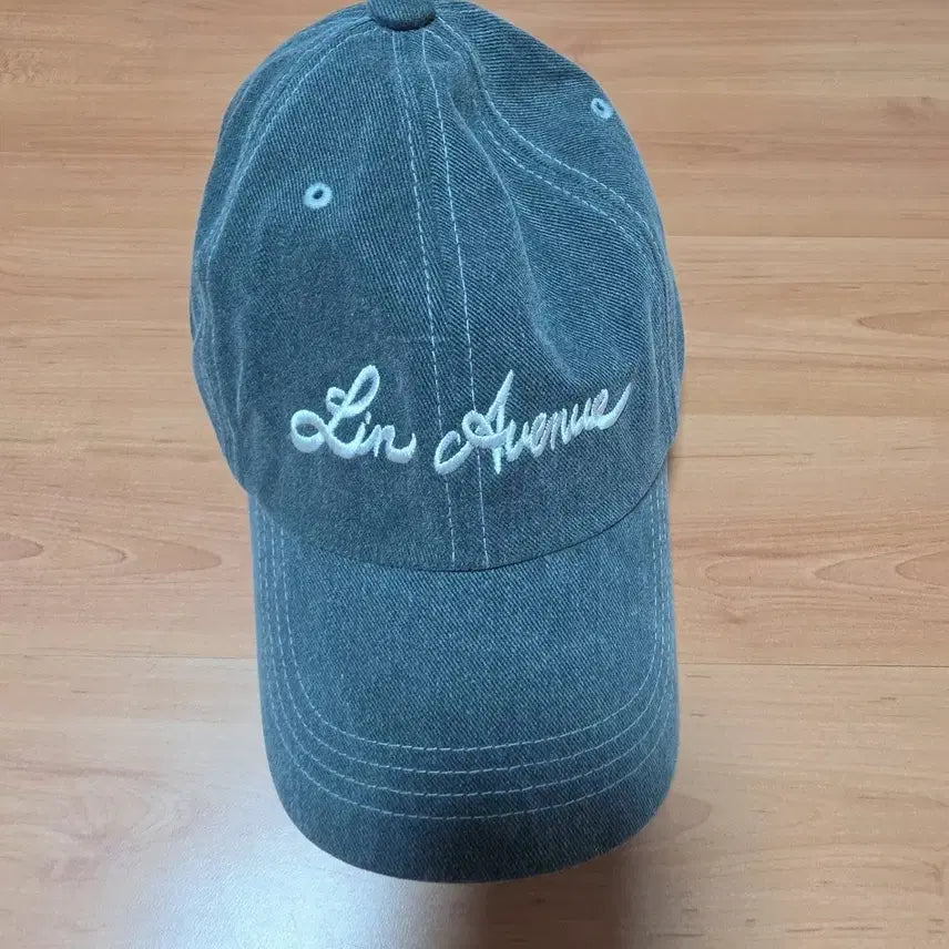 [BUNJANG] Lynn Avenue Signature Gray Ball Cap / 린에비뉴 시그니처 그레이 볼캡
