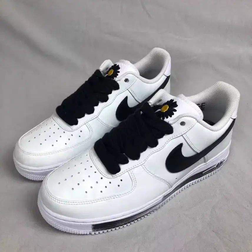 [BUNJANG] Nike Air Force 1 G-Dragon 2.0 Daisy White Scratch Sneakers / 에어포스 원 AF1 권지용 2.0 데이지 화이트 스크래치 컬러 스니커즈
