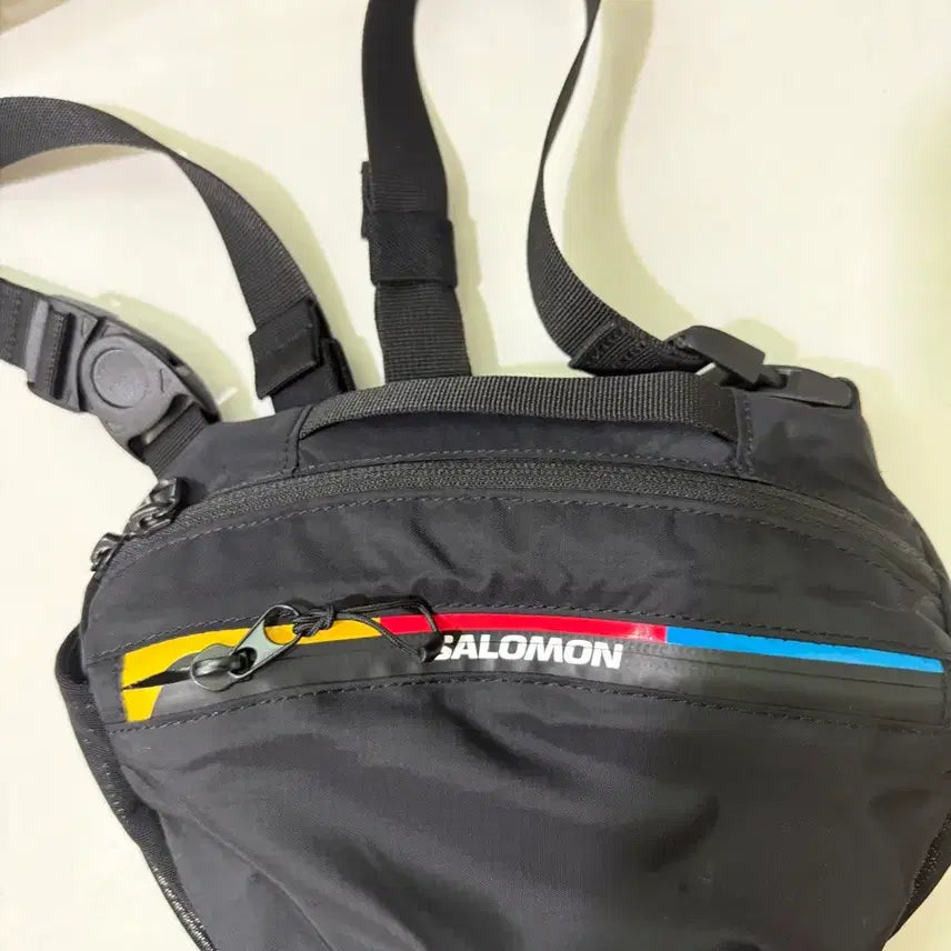 [BUNJANG] Salomon Monts 02 Crossbody Bag / 살로몬 몽트 02 크로스백