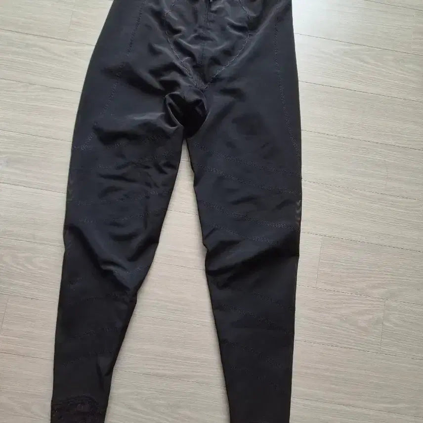 [BUNJANG] Mizel Compression Leggings Black / mizel보정 속옷 압박 레깅스 블랙