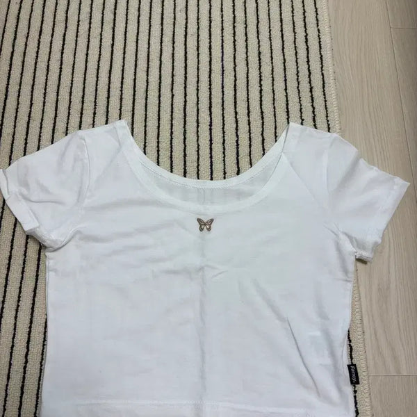 [BUNJANG] Nasty Fancy Club Cropped T-Shirt / 네스티팬시클럽 크롭티