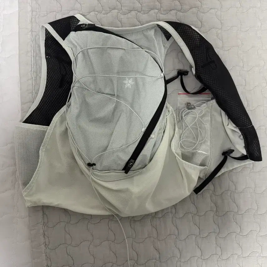 [BUNJANG] Goldwin Moon Trail Pack 3 Size Silver / 골드윈 문 트레일 팩 3사이즈 실버