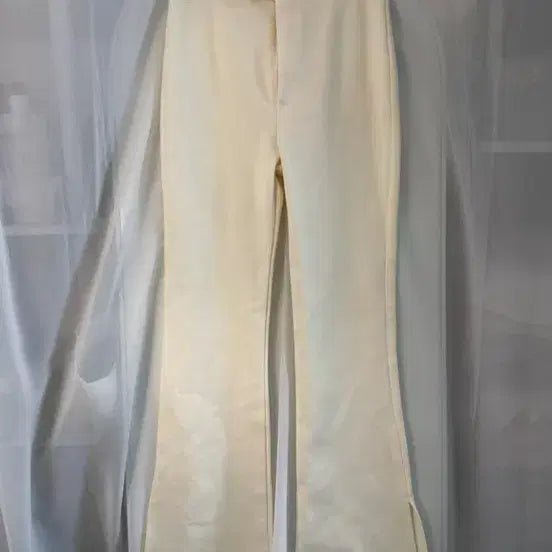 [BUNJANG] Cream Bootcut Split Detail Cotton Pants / 크림색 부츠컷 트임 바지