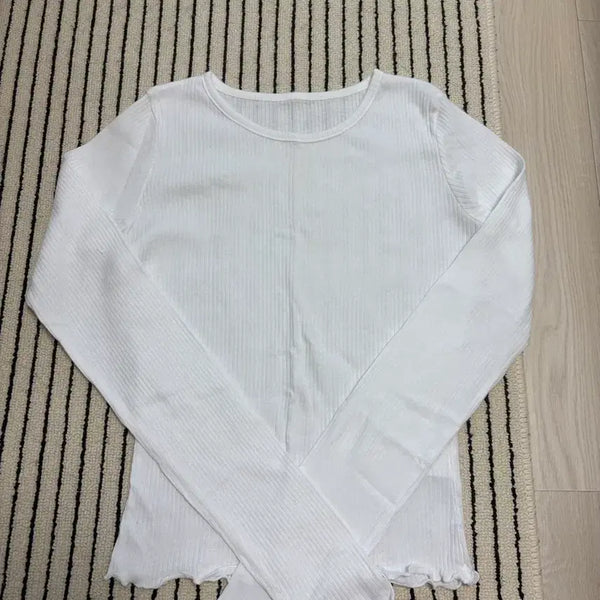 [BUNJANG] Le Plain Rose Tea T-Shirt / 르플레인 로즈티