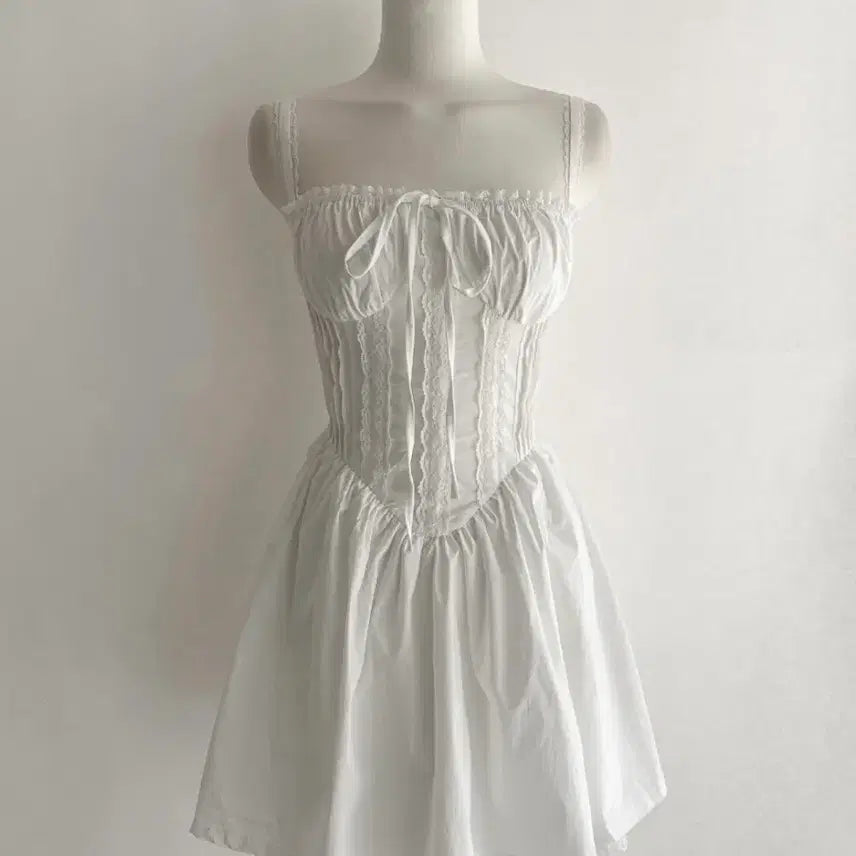 [BUNJANG] White Eyelet Mini Dress / 백아일렛 화이트 원피스