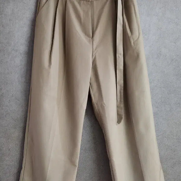 [BUNJANG] Beige Wide Pin-Tuck Belted Slacks (Size S) / 베이지 와이드 슬랙스 S(27인치까지 가능)