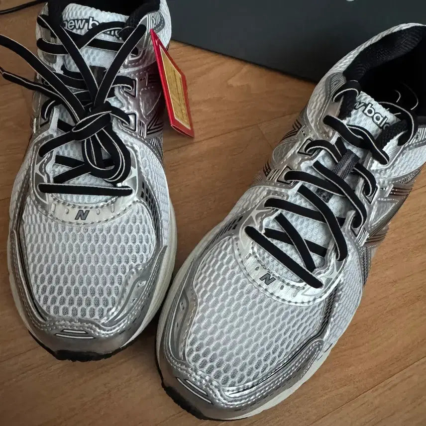 [BUNJANG] New Balance 860 Optic White Sneakers / [255] 뉴발란스 860 옵틱 화이트