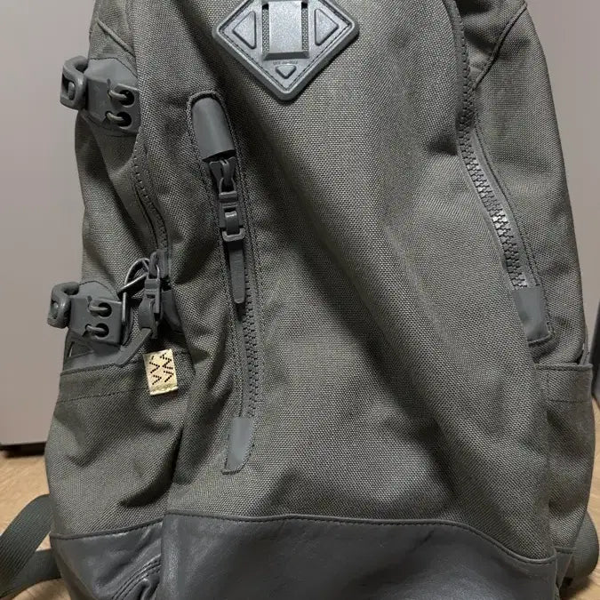 [BUNJANG] Bizbeam Gray Backpack / 비즈빔 백팩 그레이 판매합니다