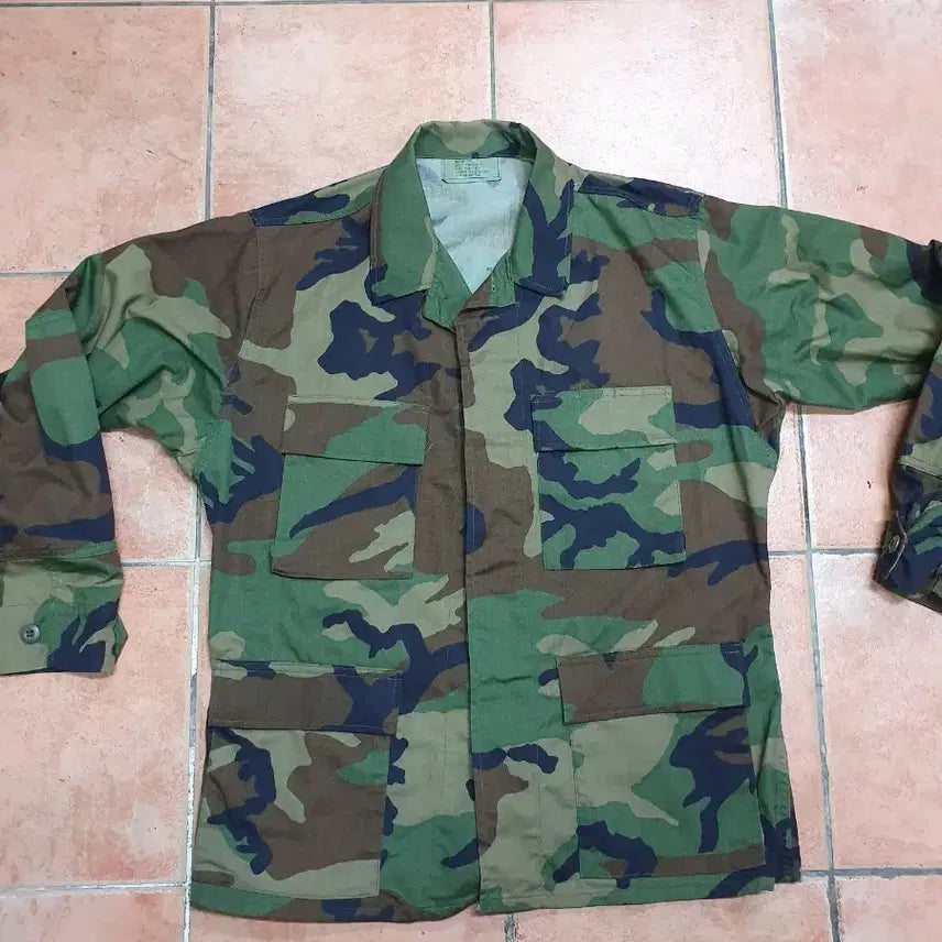 [BUNJANG] 1993 US Military Original Woodland BDU Combat Jacket (Medium-Short) / [황금사이즈] 93년식 미군 오리지널 우드랜드 BDU 전투복 상의 (M-S / 100~105)